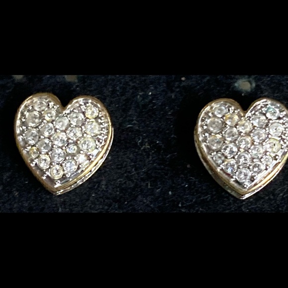 SWAROVSKI Signed Gold Tone Pavel Crystal Heart Earrings - Picture 10 of 15